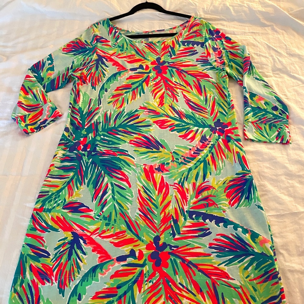 Lilly Pulitzer Tropical Shift Dress – Iconic Style in Vibrant Color!